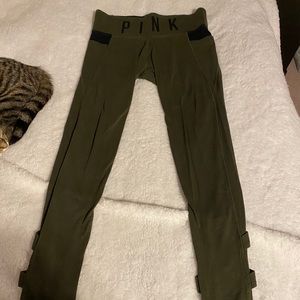 💕 Army Green Pink VS Leggings